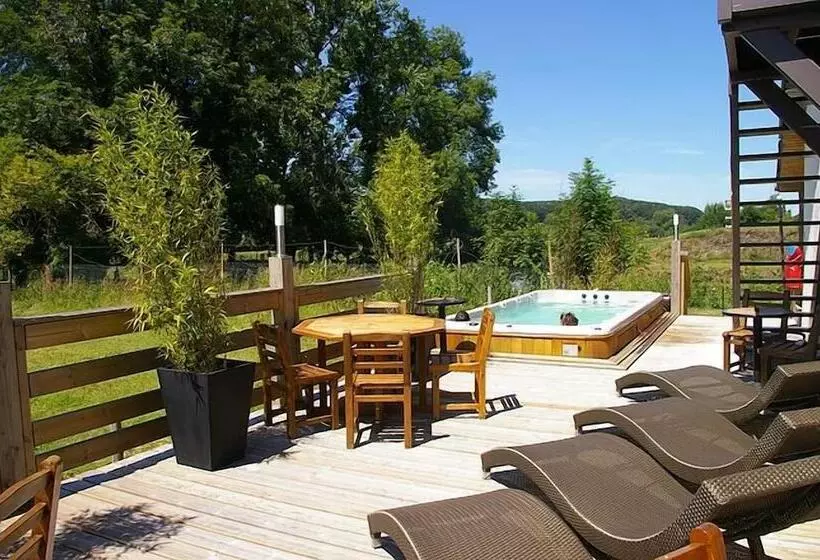 Отель Auberge De La Durdent