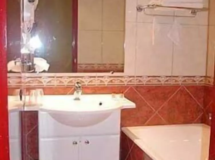 Cit Hotel   Hotel Le Cèdre