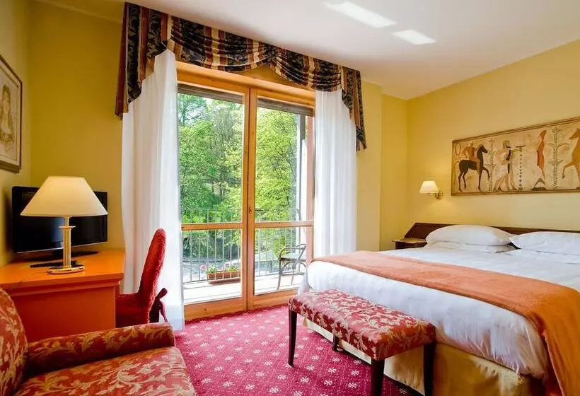 בית מלון כפרי Ferrari