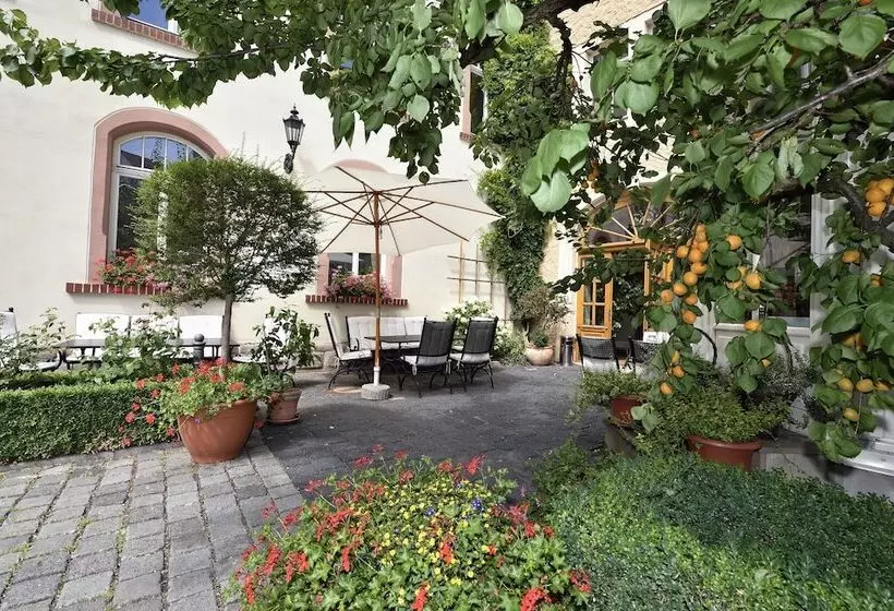 Отель Graf Von Mansfeld