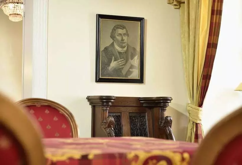 Отель Graf Von Mansfeld