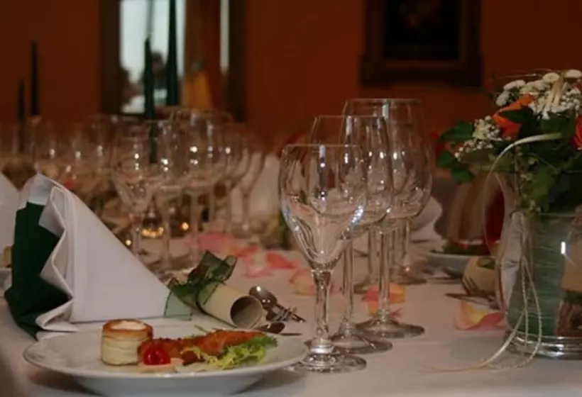 Отель Graf Von Mansfeld