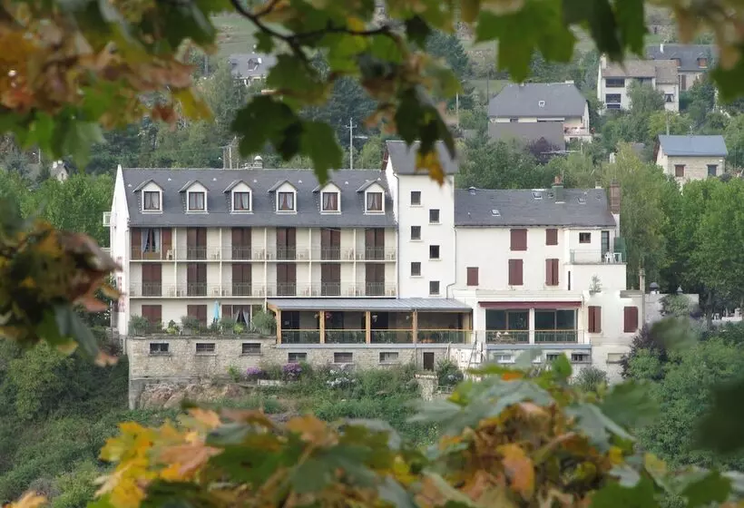 Отель Hôtel Des Rochers