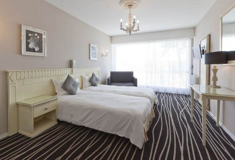 Отель Hôtel Du Parc