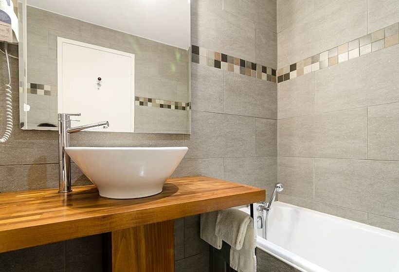 Отель Hôtel Du Parc