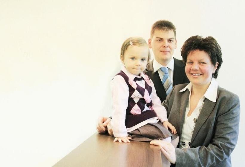 Hotel Klozbücher   Das Land