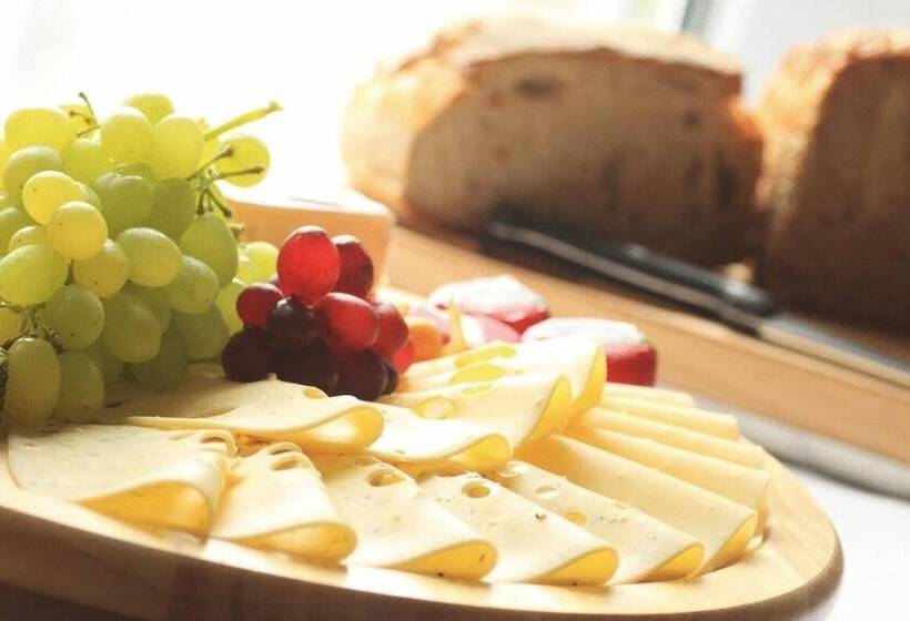 Hotel Klozbücher   Das Land