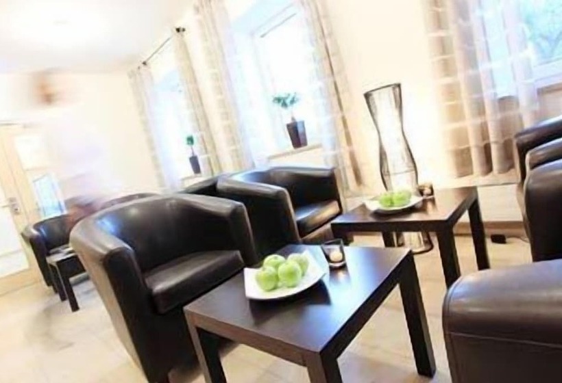 Hotel Klozbücher   Das Land