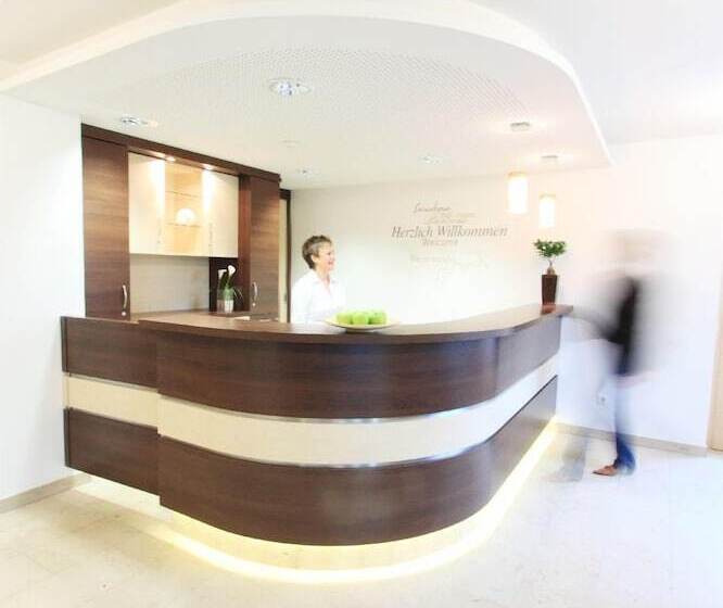 Hotel Klozbücher   Das Land