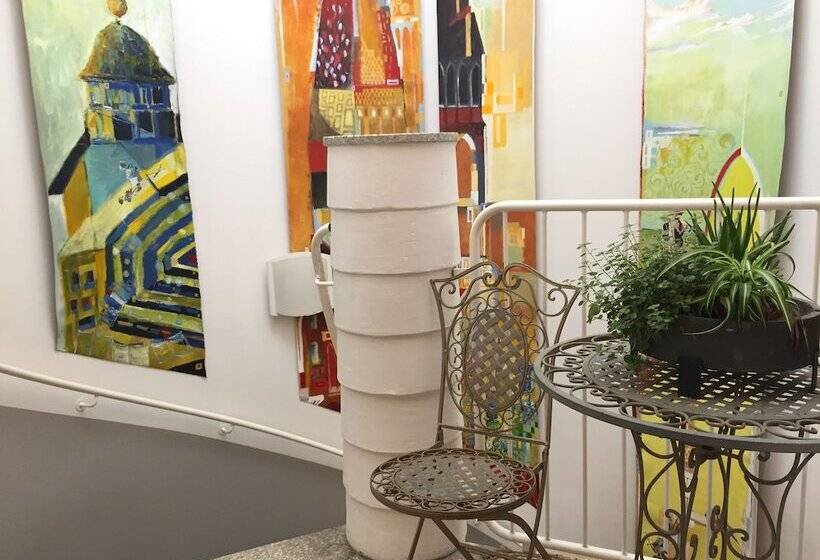 فندق Charlotte / Stella