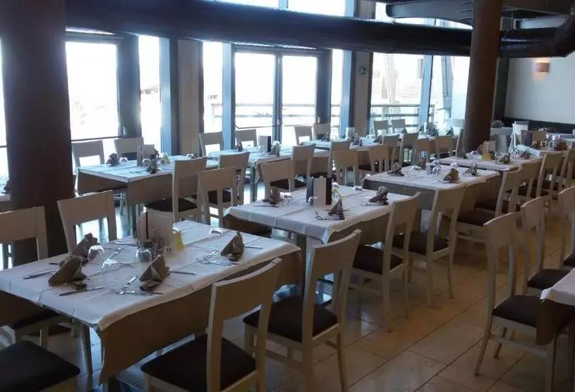 Le Blanc Hotel & Spa