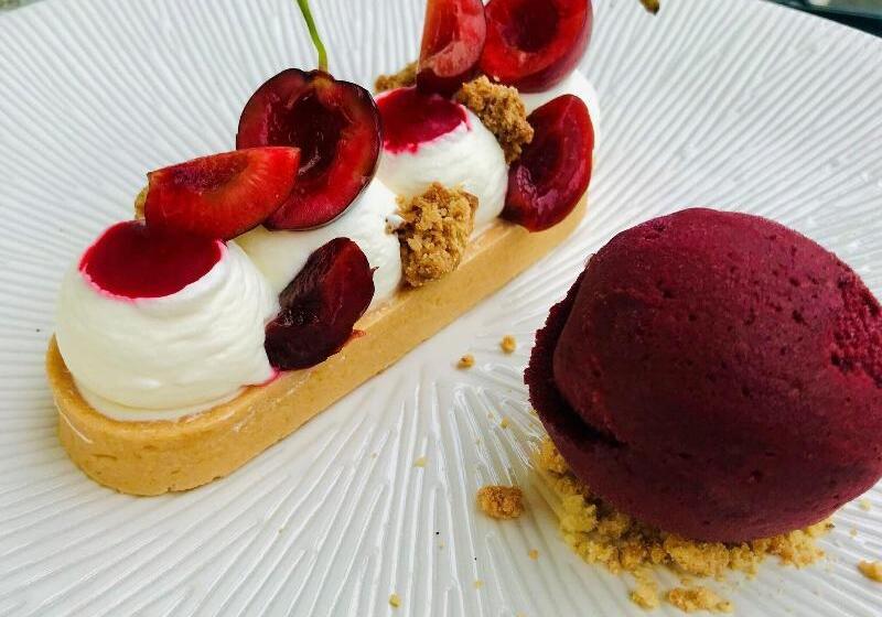 هتل Le Jules Verne