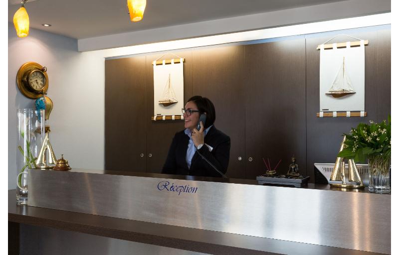 هتل Le Jules Verne