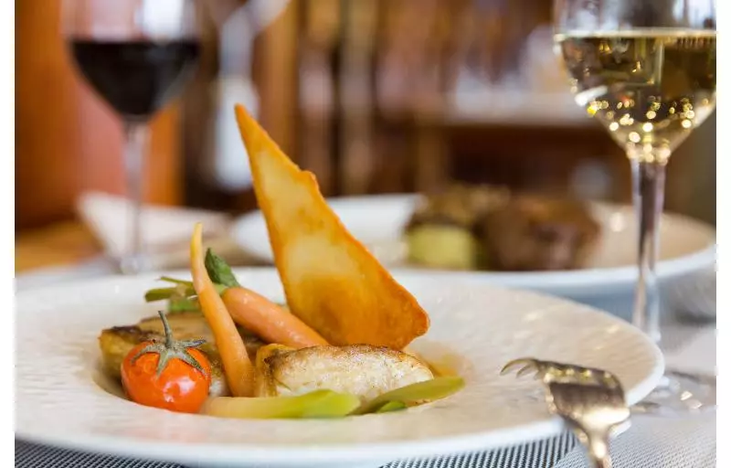 هتل Le Jules Verne