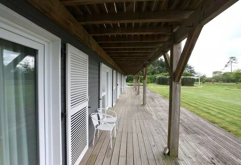 فندق Lodge La Petite Couronne