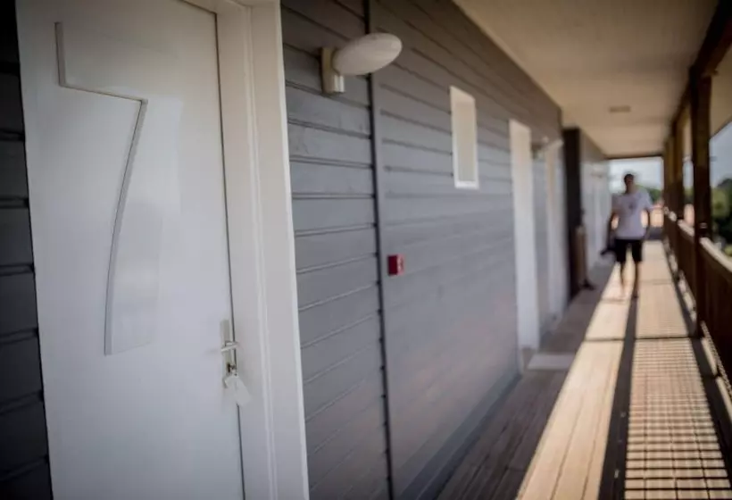 فندق Lodge La Petite Couronne