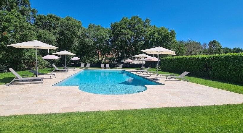 בית מלון כפרי Logis Hôtels Le Bellaroc Hôtel 2 étoiles Et Restaurant