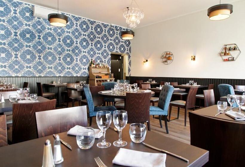 Logis Hotel & Restaurant De La Basilique