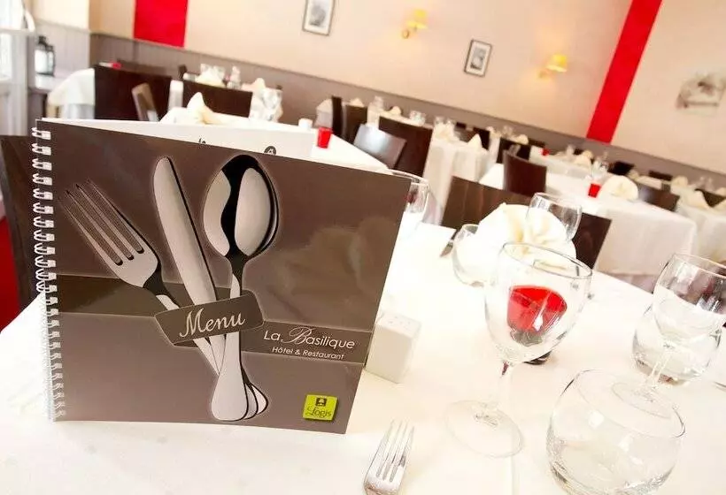 Logis Hotel & Restaurant De La Basilique