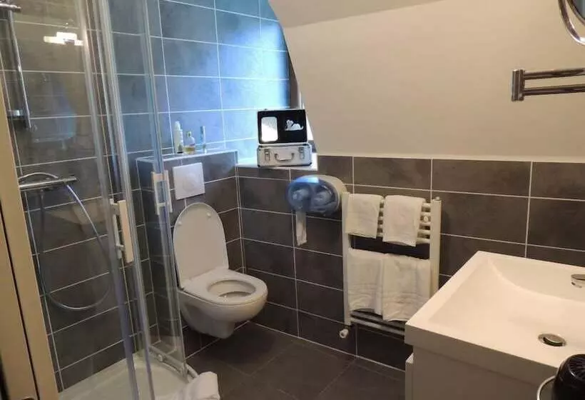 ホテル Logis Hôtel Restaurant Les Coudercous