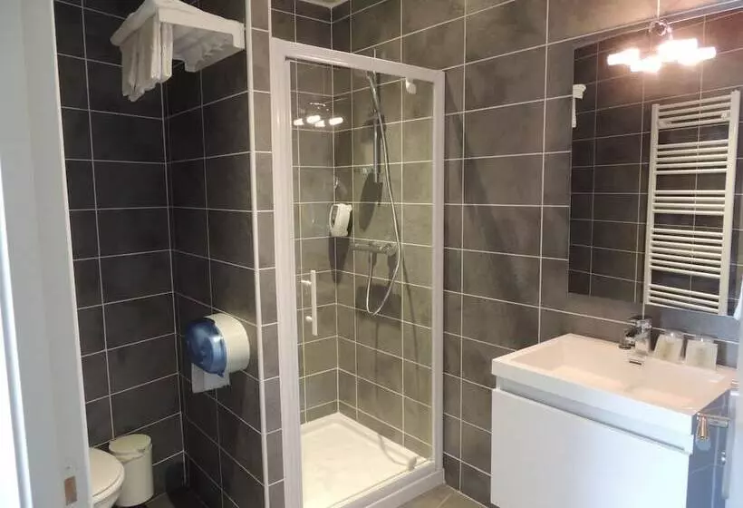 ホテル Logis Hôtel Restaurant Les Coudercous