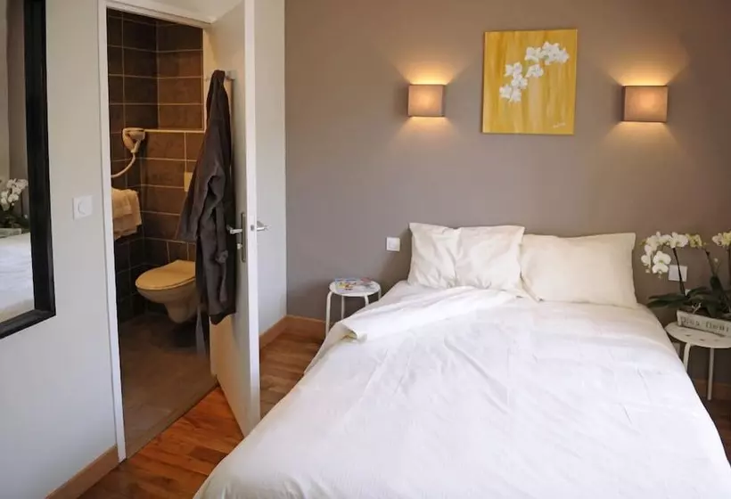 ホテル Logis Hôtel Restaurant Les Coudercous