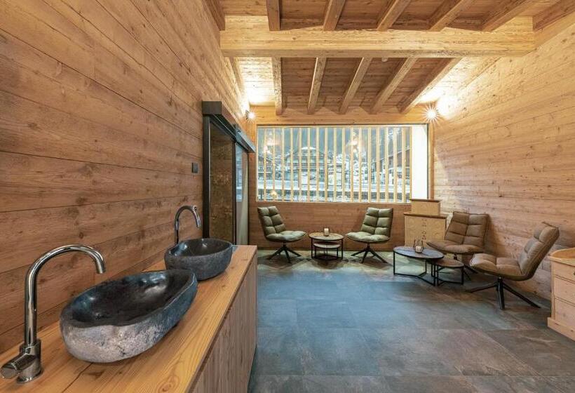 בית מלון כפרי Majon Miramonti