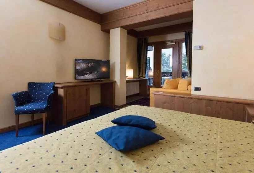 Отель Miramonti Park