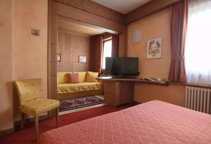 Отель Miramonti Park