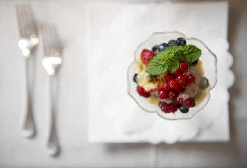 בית מלון כפרי Miramonti Park