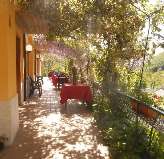 Отель Montebaldina