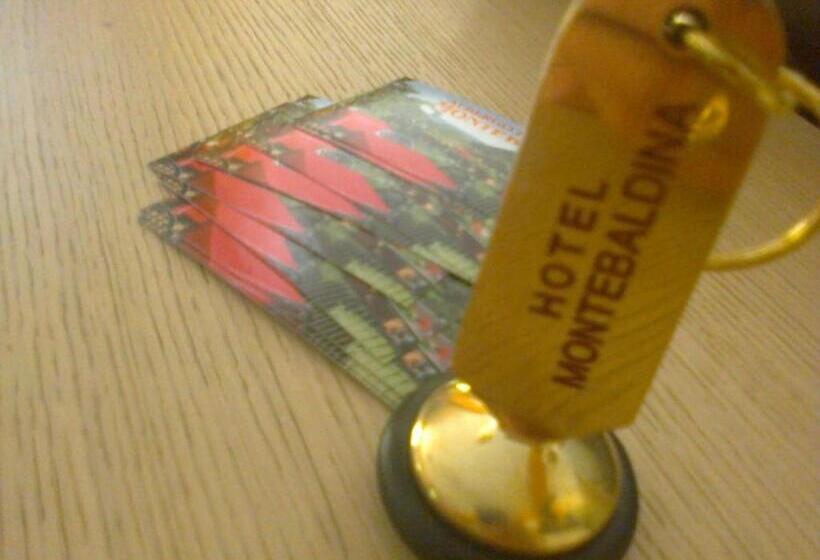 ホテル Montebaldina