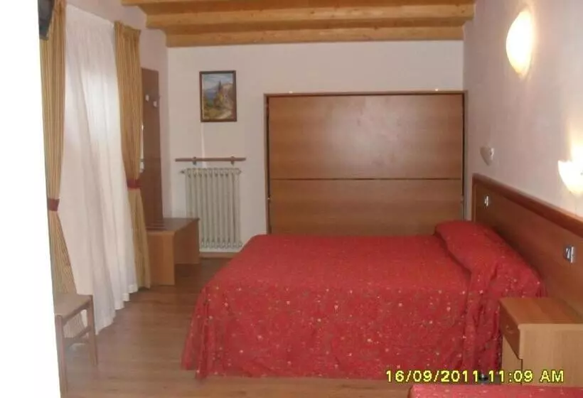 Отель Montebaldina