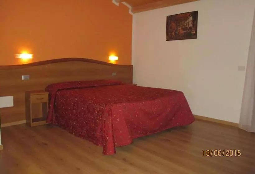 Отель Montebaldina