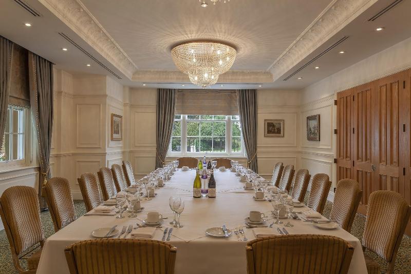 فندق Orsett Hall