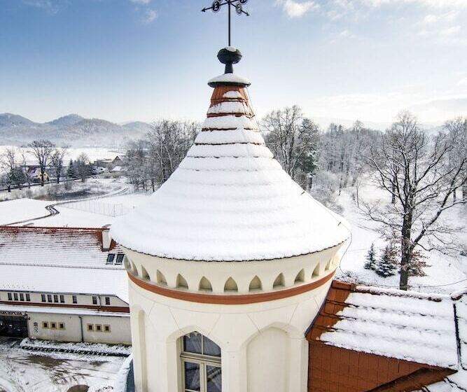 酒店 Pałac Wojanów