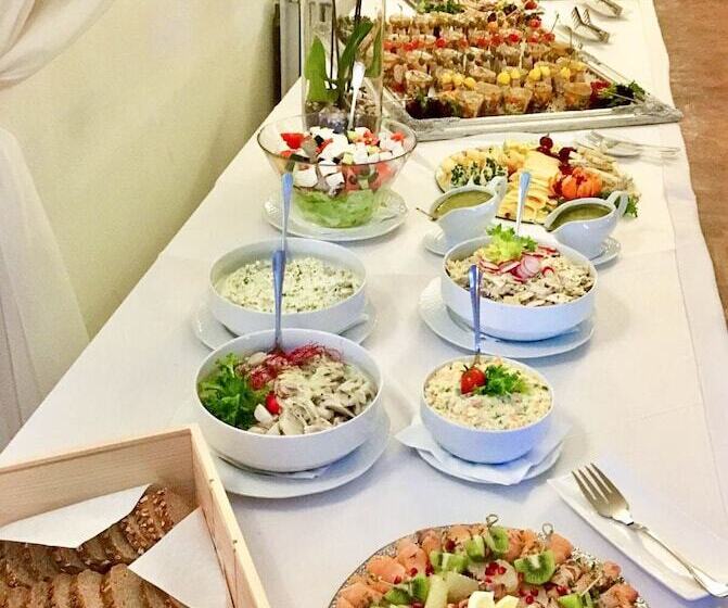 酒店 Pałac Wojanów