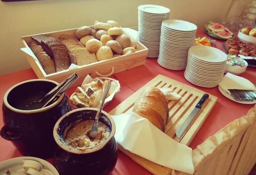 酒店 Pałac Wojanów