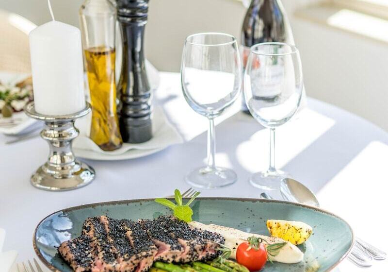 酒店 Pałac Wojanów