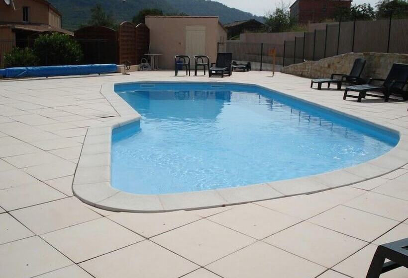 فندق Restaurant Les Chataigniers