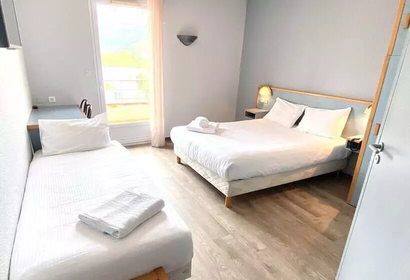 Отель Restaurant Les Chataigniers