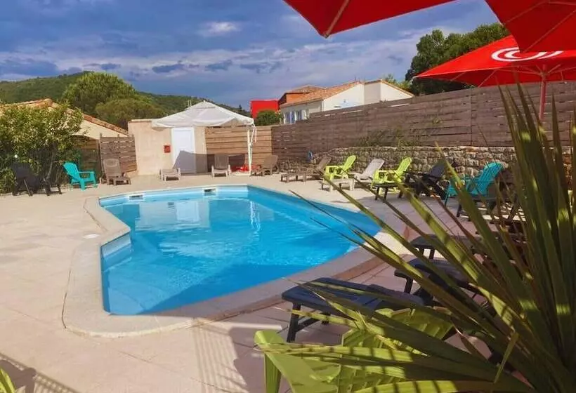 Отель Restaurant Les Chataigniers