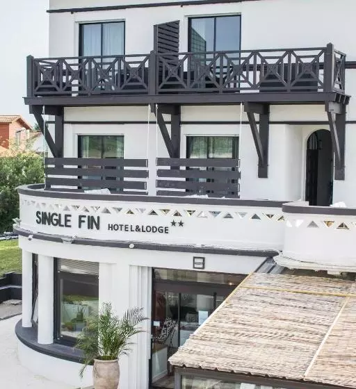 Single Fin Hotel & Lodge