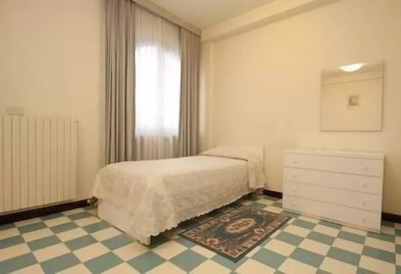 בית מלון כפרי The Marquee