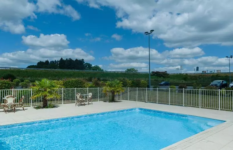 Отель The Originals City, Hôtel Alexia, La Souterraine