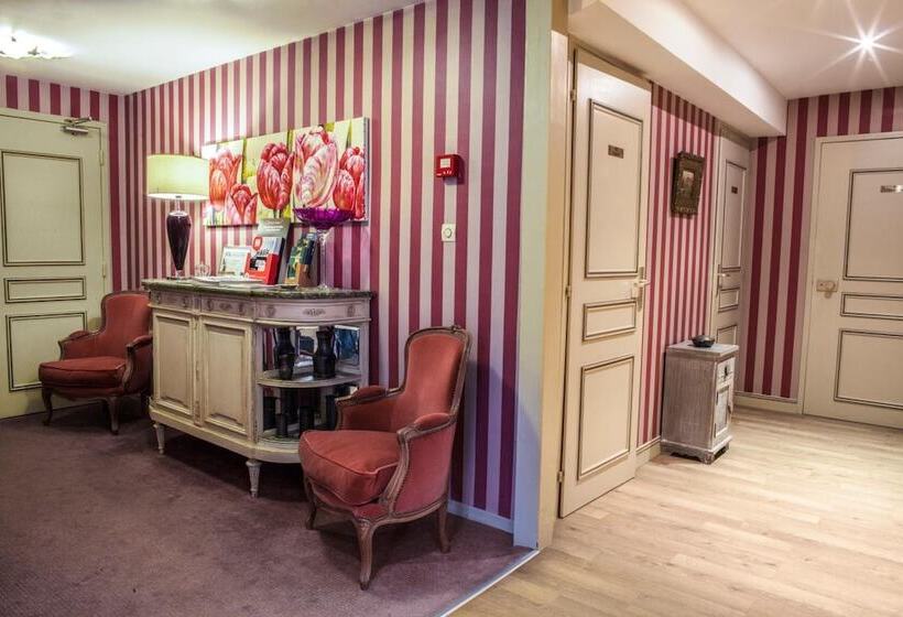 هتل The Originals City, Le Cottage Hôtel, Bruaylabuissière