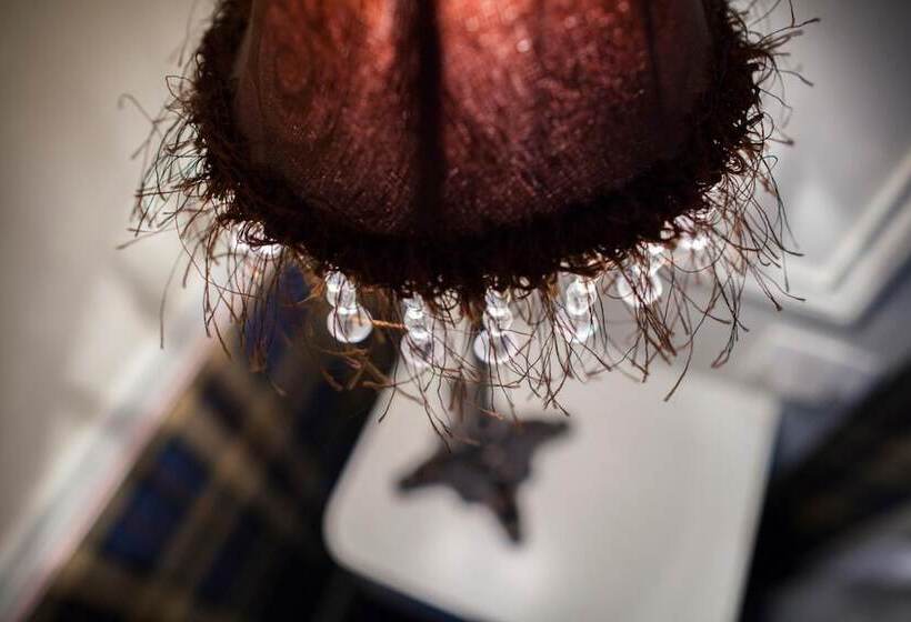 هتل The Originals City, Le Cottage Hôtel, Bruaylabuissière