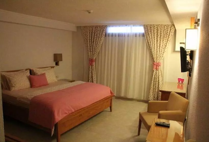 Leylak Boutique Hotel & Brasserie Boutique Class