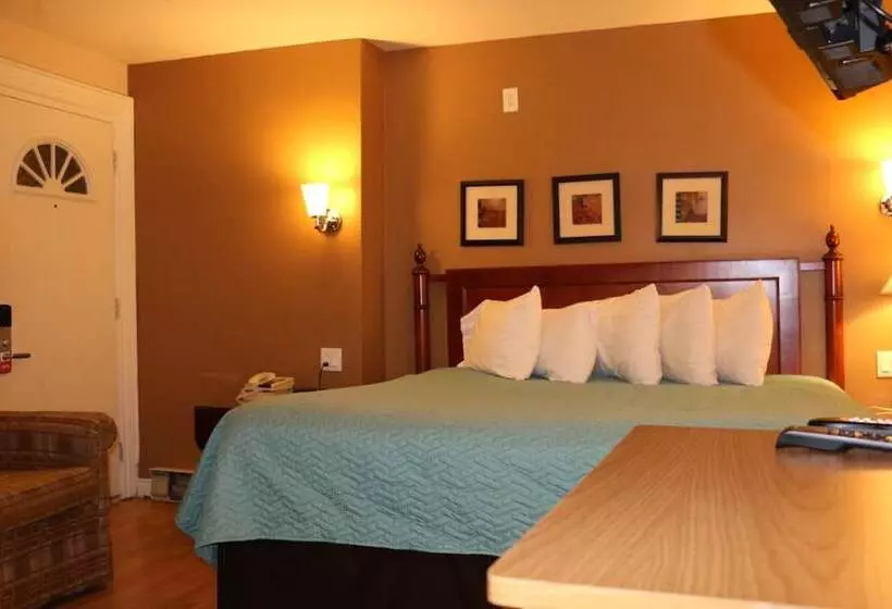 Midtown Motel & Suites