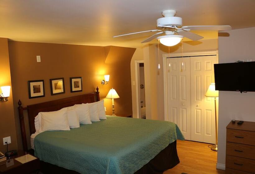 Midtown Motel & Suites